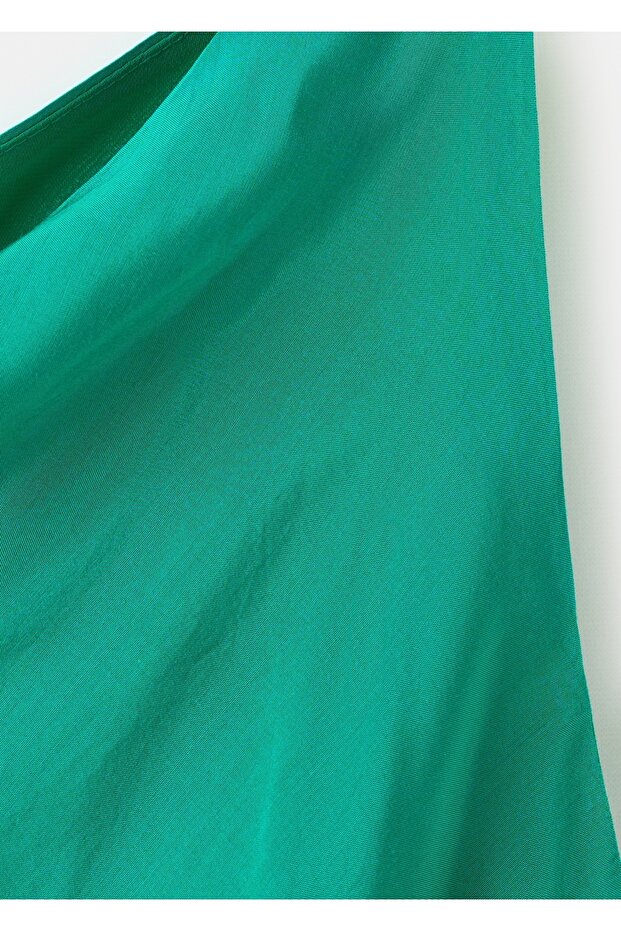 Uzun saten elbise - 8