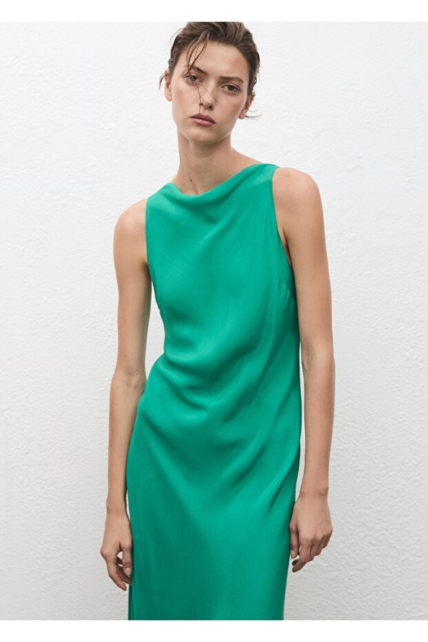 Uzun saten elbise - 1