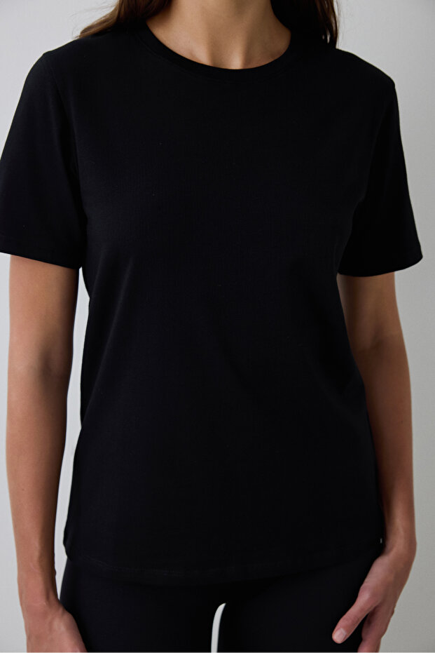 Siyah Bisiklet Yaka Basic Normal Kesim Tişört - 4