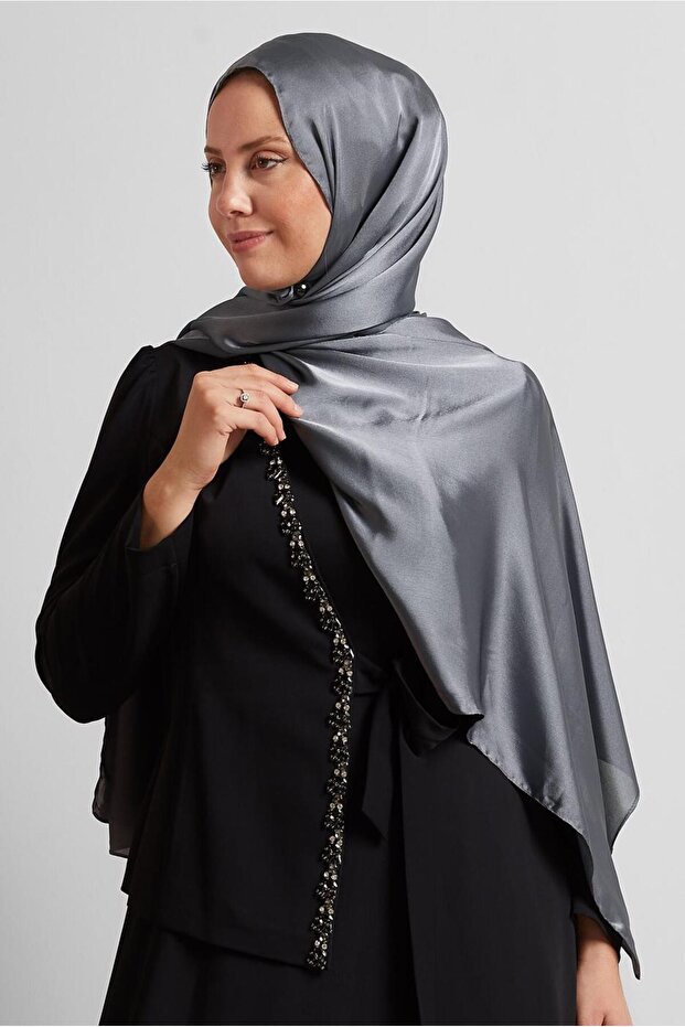شال من الساتان 8570