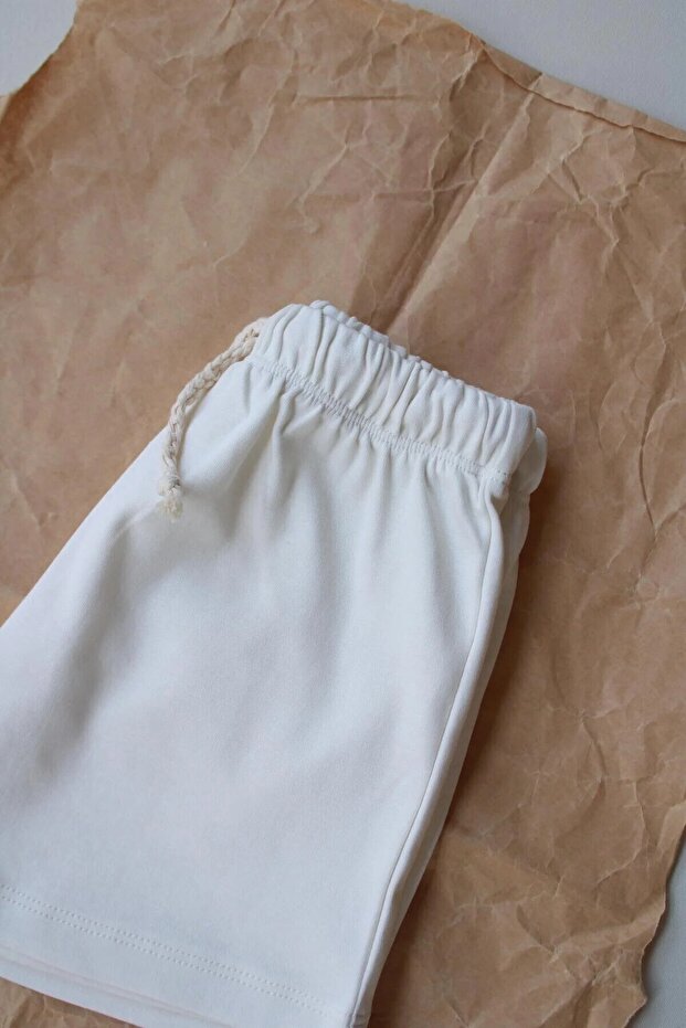 Beyaz Basic Şort - 7