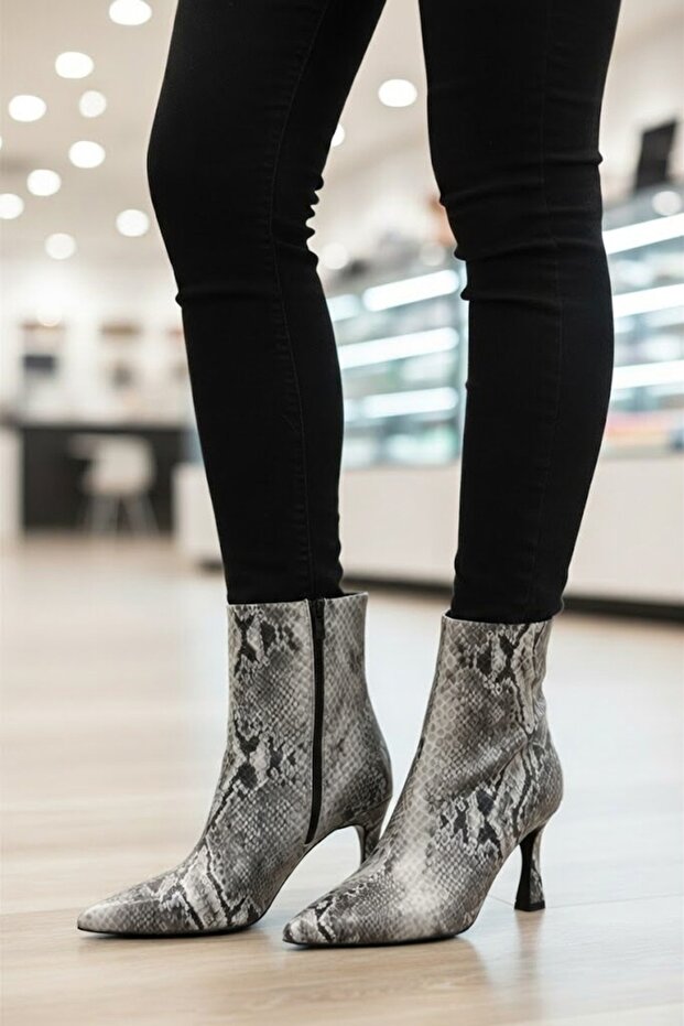 Klasik Topuklu Fermuarlı Kadın Bot - 5