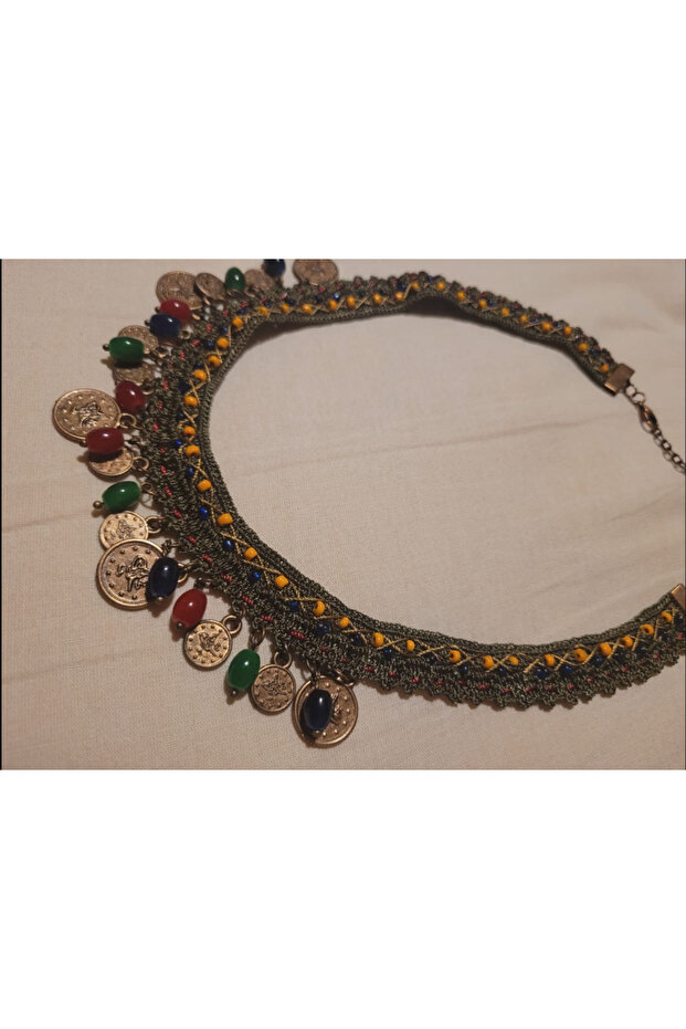 قلادة مصنوعة يدوياً - 4