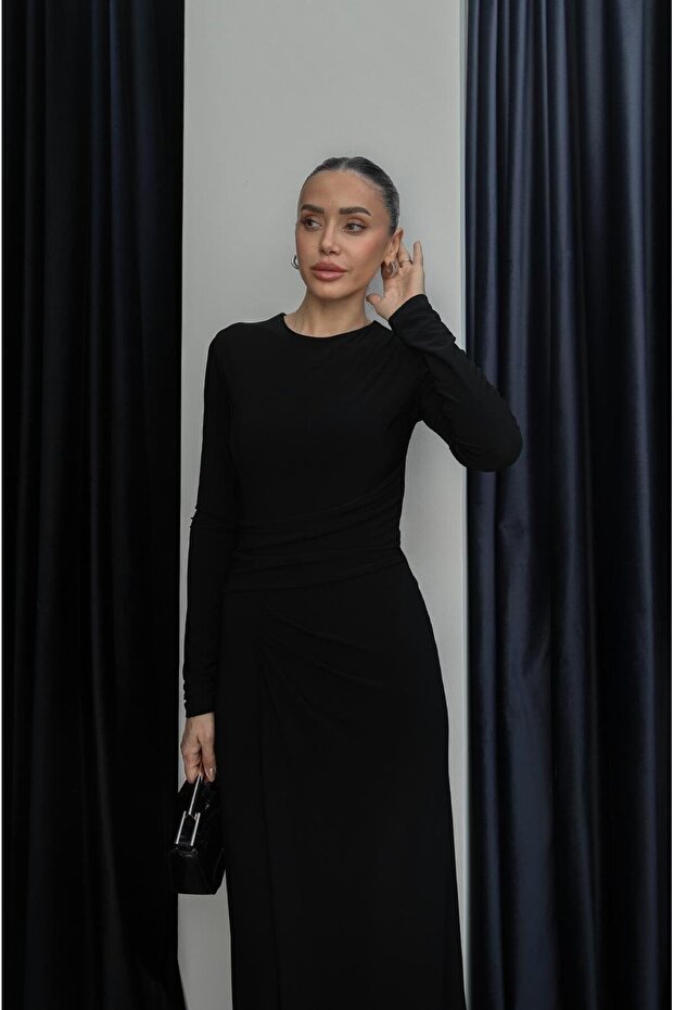 Siyah Ön Drape Detaylı Yırtmaçlı Elbise - 6