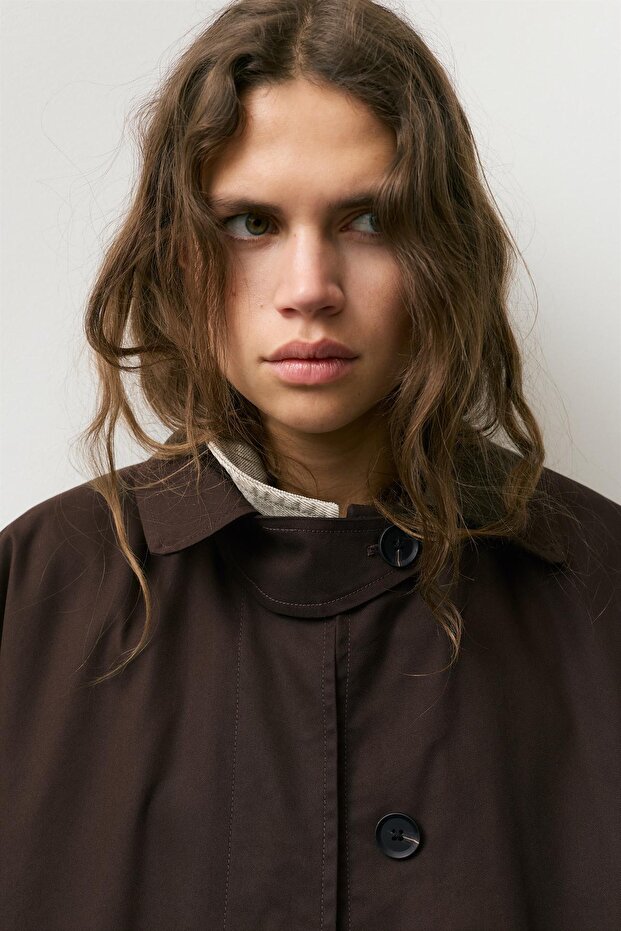 Kahverengi oversize trençkot - 5