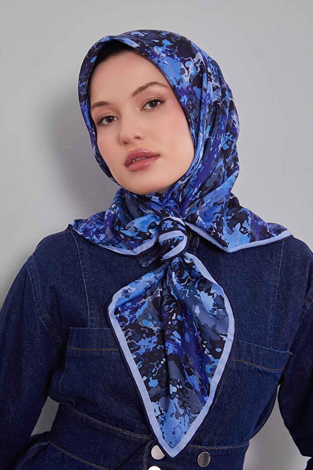 وشاح من القطن الحريري بنمط قطرة زرقاء