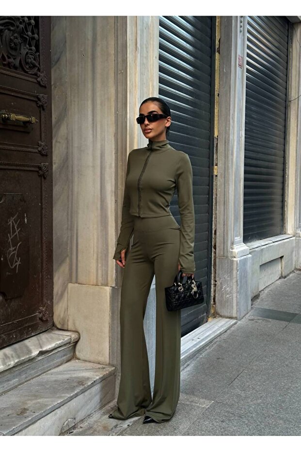 Women's Khaki Finger-Interlocking Crop Jacket-Leggings Set Yel221781