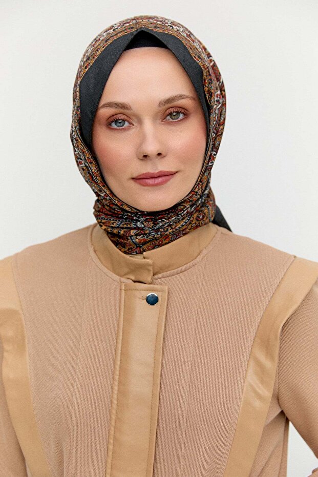 Yüksek Yakalı Örme Ceket - 4