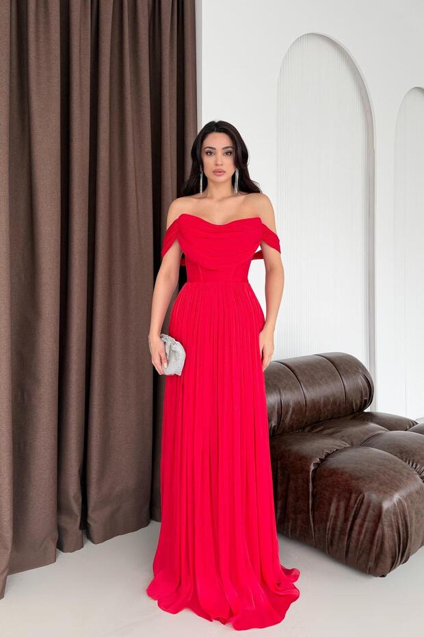 Red Boat Neck Pleated Evening Dress