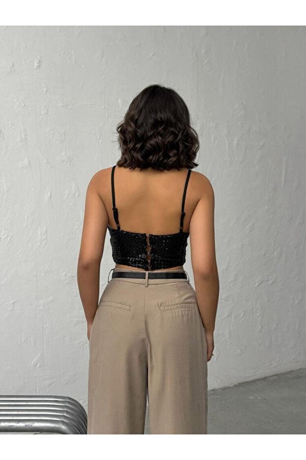 سترة سيدوكيشن مزينة بالترتر باللون الأسود - 4