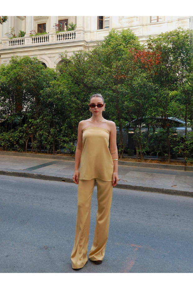 Satin strapless suit - 1