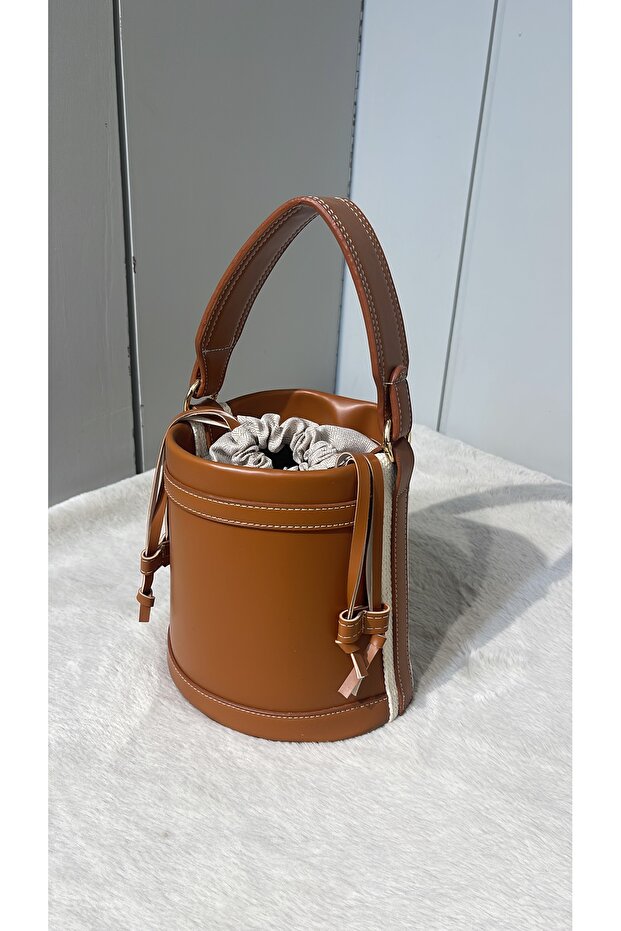 Tan Women's Drawstring Bucket Hand and Shoulder Bag