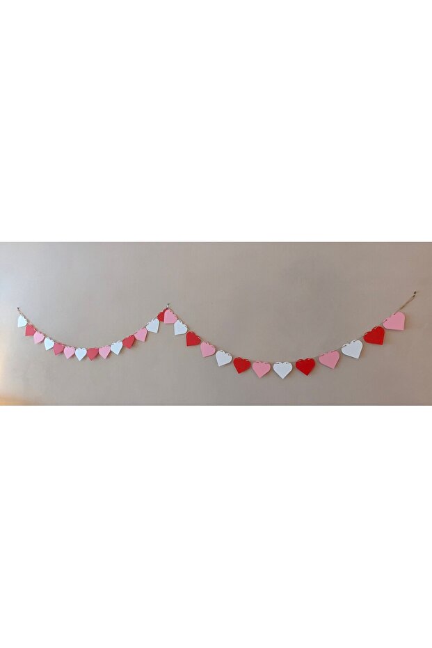 10-Piece Heart Garland Wall & Party Decoration – Romantic Decorative Hanging Accessory