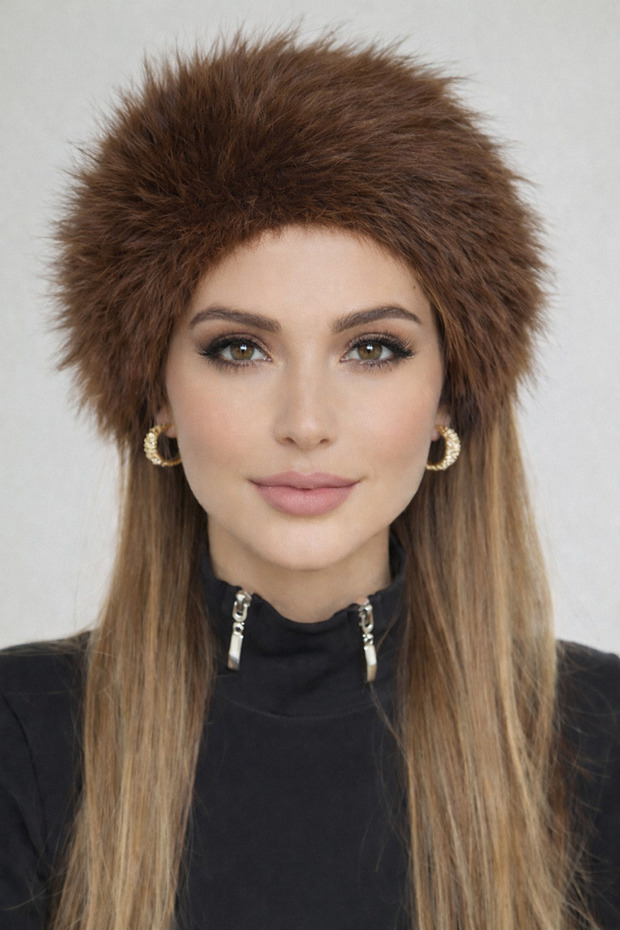 باندانا من الفرو البني