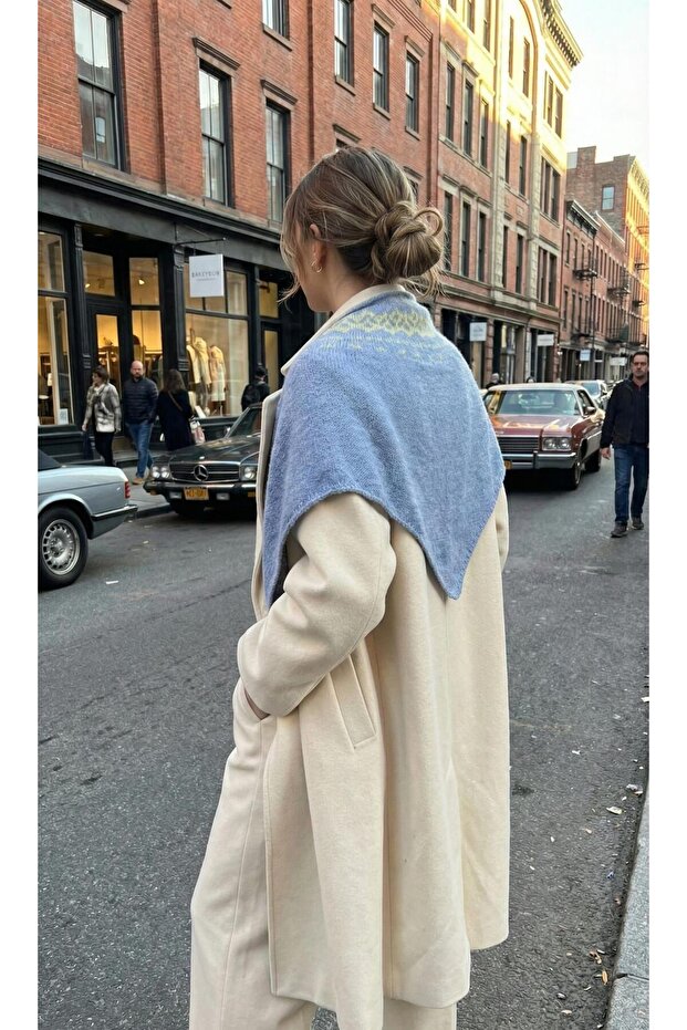 Triangle Healy Scarf - 2