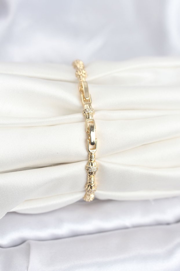 Brass Vip Series Women's Bracelet with Pointed Figure and Zircon Stones (Gold Color)