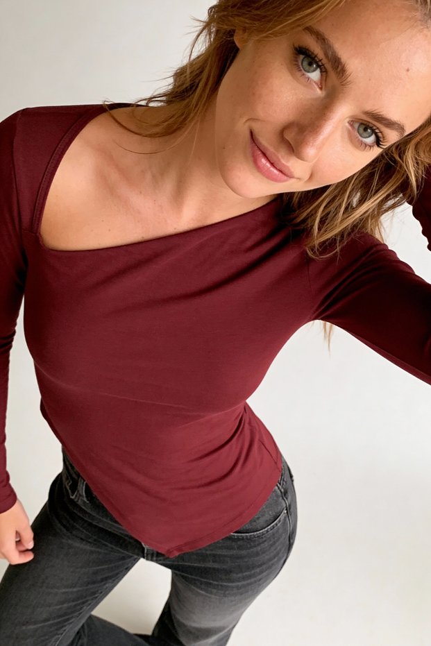 Burgundy Asymmetrical Cut Slim Fit Full Lycra Women's Body Blouse