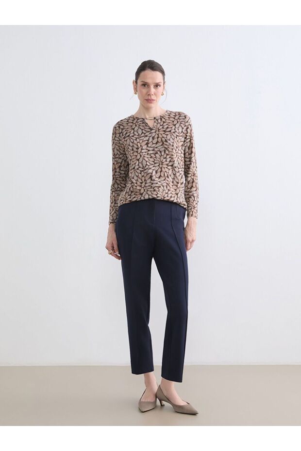 Crew Neck Patterned Blouse - 2