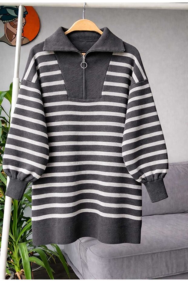 Women's Collared Zippered Knitwear Tunic --0355
