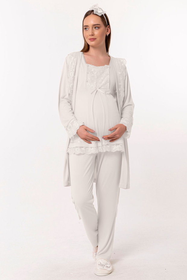 Effortt Ecru Robed Maternity and Postpartum Pajama Set