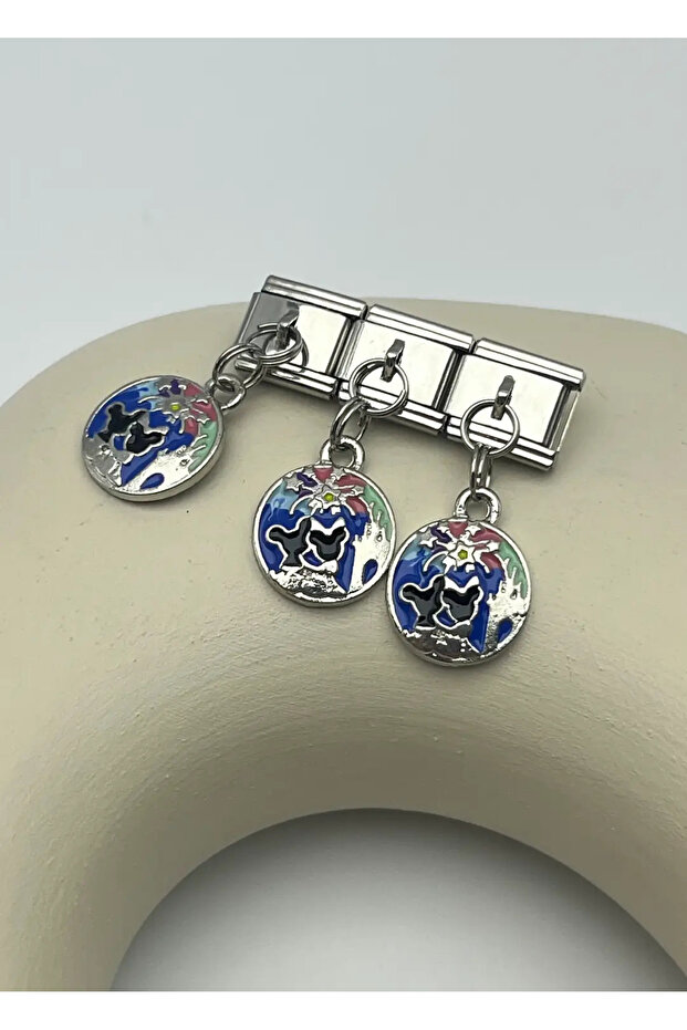 Steel silver dangling nomi charm - 25crm89