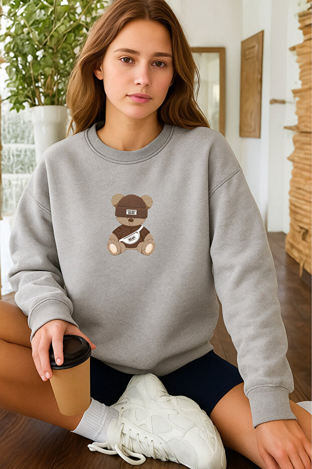 Women's Winter Cotton Bear Printed Regular Crew Neck Sweatshirt