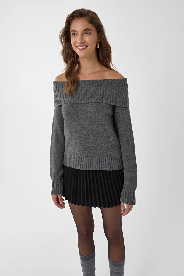 Madonna Yakalı Örme Kazak - 2