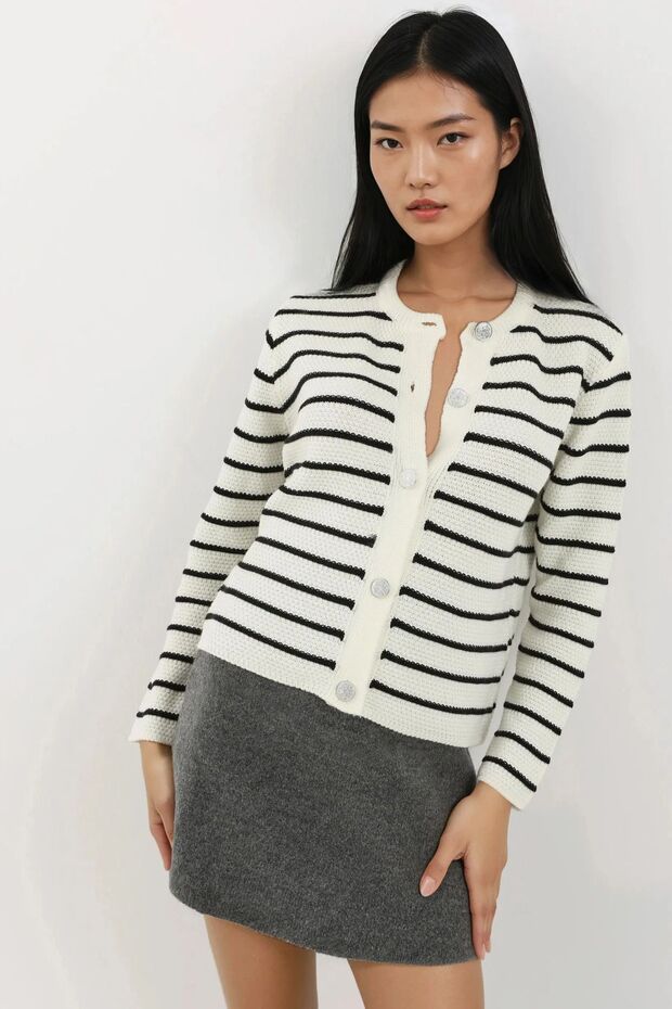 Düğmeli Şeritli Hırka - 6