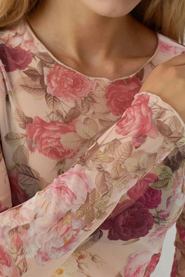 Round neck top with pattern - 2