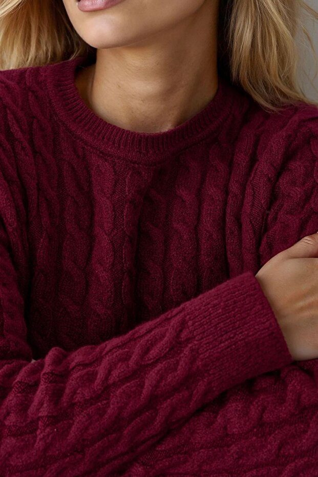 Pullover mit Rundhalsausschnitt und dicker Haarstruktur - 5
