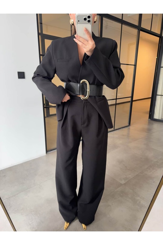 Pleated Inner-Waisted Palazzo Trousers Black