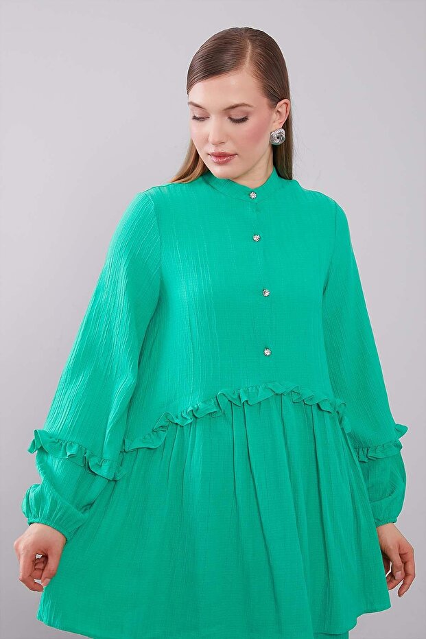 طقم مكون من قطعتين بتفاصيل كشكشة خضراء نصف مزركشة - 3