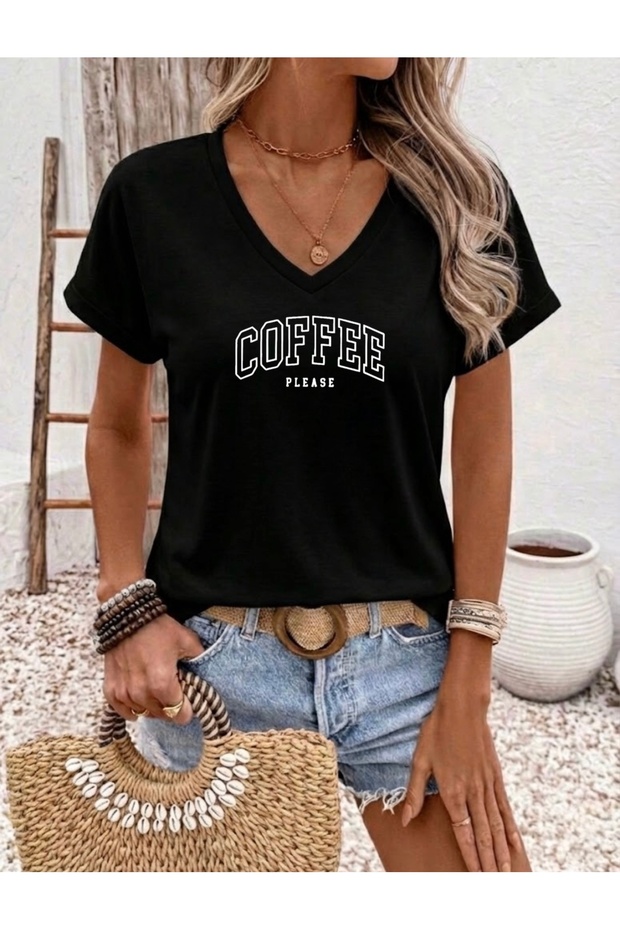 تي شيرت نسائي كبير الحجم برقبة على شكل حرف V مطبوع عليه COFFEE PLEASE