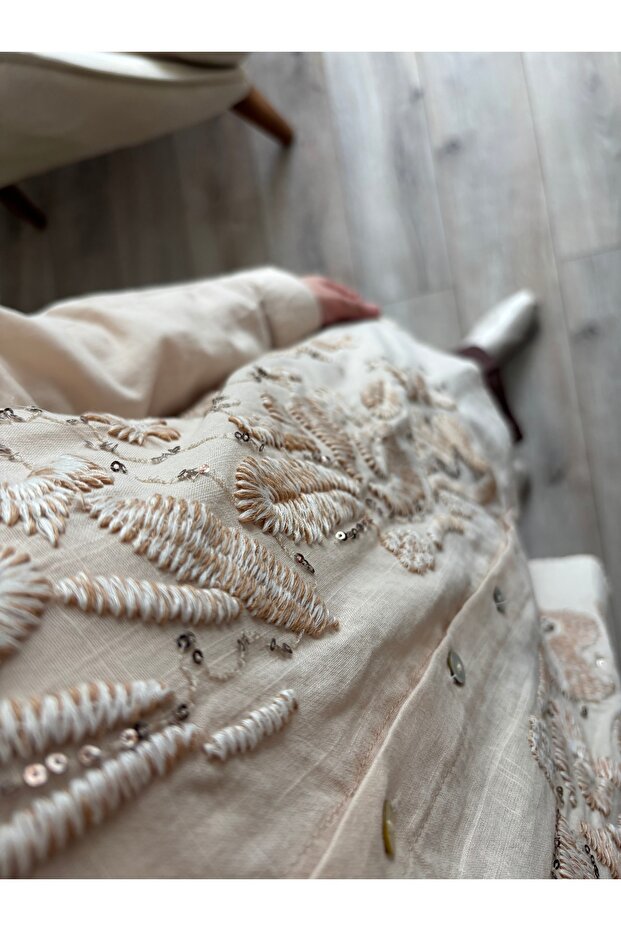 Nakışlı gömlek - 4