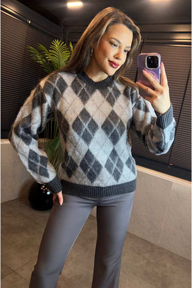 سترة رمادية منقوشة بالألماس - 2