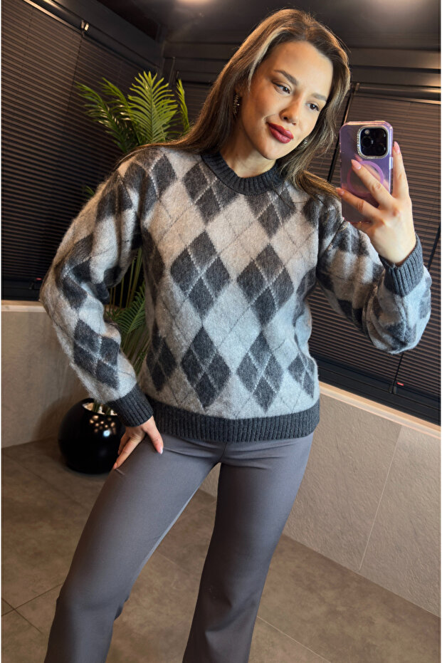 سترة رمادية منقوشة بالألماس - 5