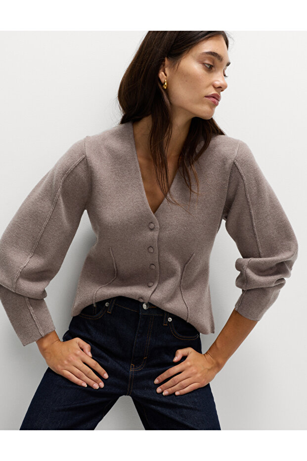 V-Yaka Düğmeli Hırka - 1