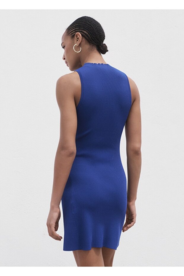 Kısa triko elbise - 4