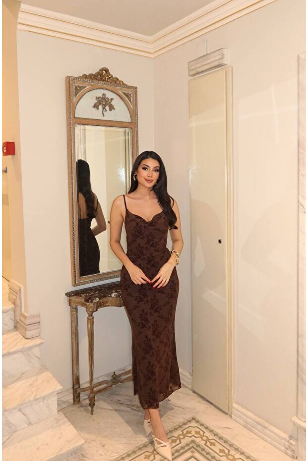 Astarlı tül elbise - 3