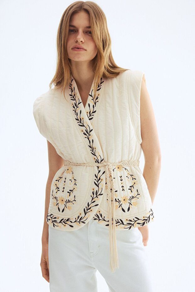 İşlemeli Yelek - 1