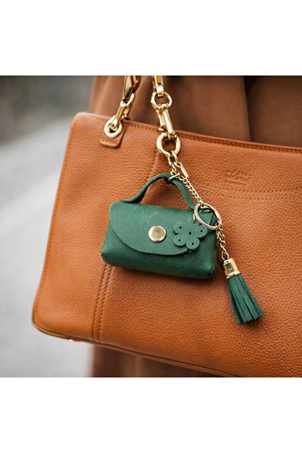 Genuine Leather Mini Accessory Bag – Keychain & Bag Ornament That Can Be Attached to the Side of the Bag, Camel