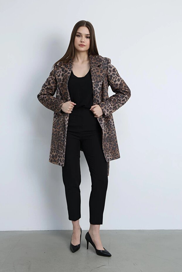 معطف قصير بنقشة الفهد - 4