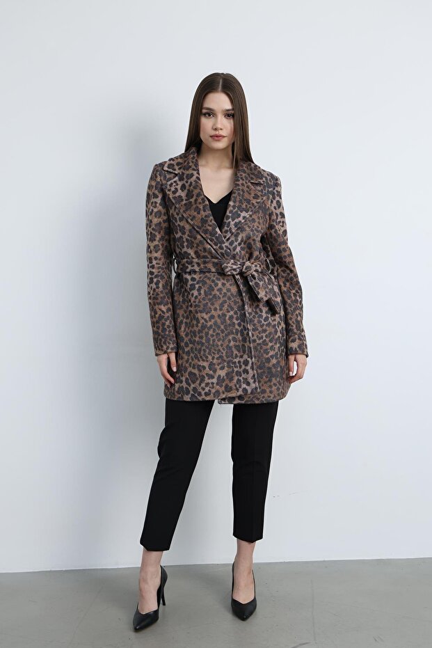 معطف قصير بنقشة الفهد - 3