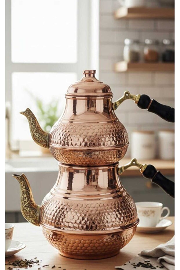 إبريق شاي نحاسي بنقش زيبالي