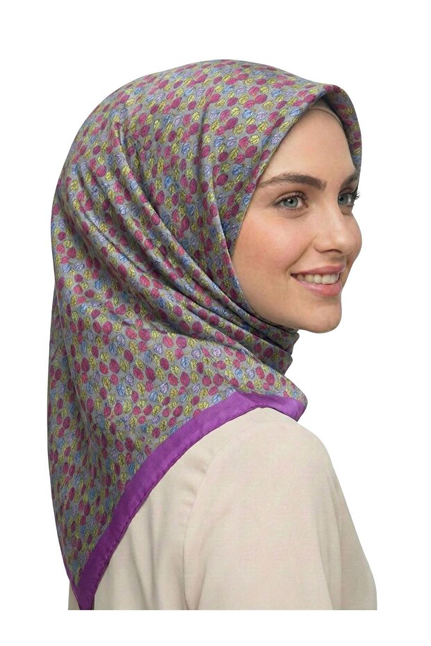 وشاح رقمي ناعم مقاوم للتجاعيد وغير قابل للانزلاق ولا يحتاج إلى الكي، وشاح رأس منقوش بنمط توك دورستو SRP721