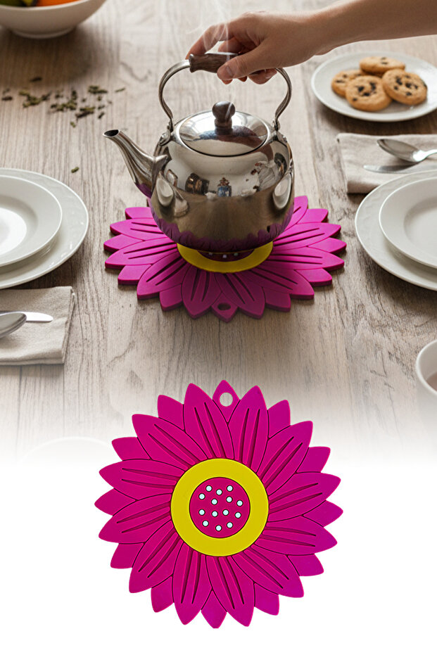 Sunflower Model Non-Slip Silicone Trivet – Pot, Pan, Teapot and Serving Mat 18.5 X 18.5 cm