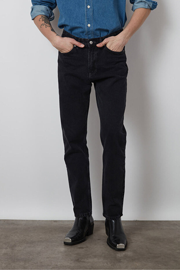 Slim Fit Jean - 2