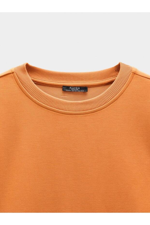Basic Sweatshirt - 6