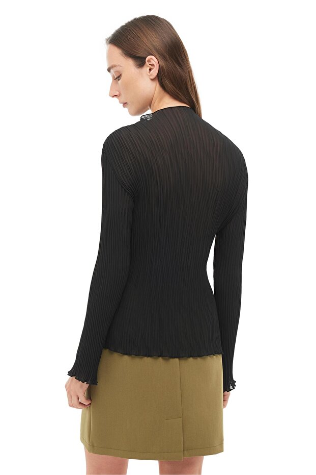 بلوزة طوق الصياد الأسود - 4
