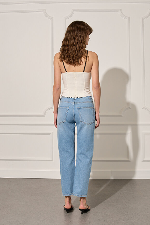 Straight Fit Jean - 4